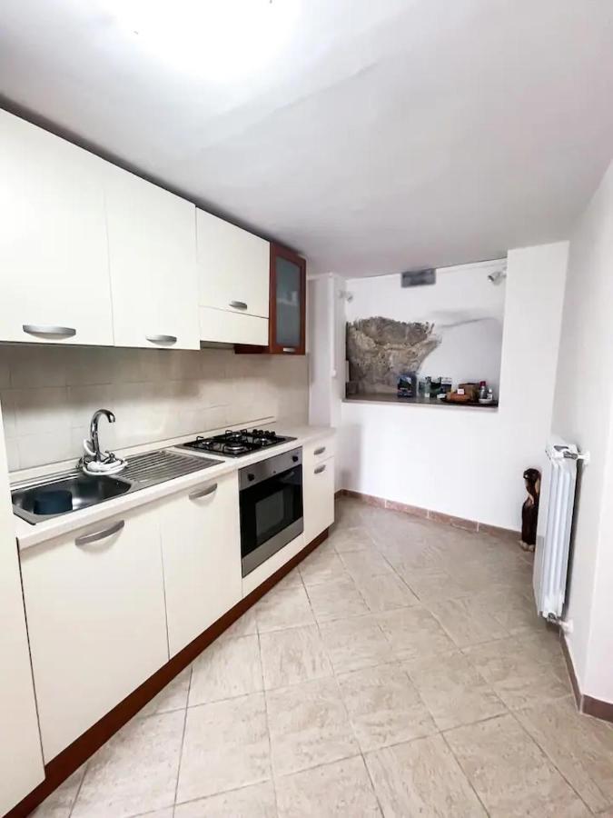 Biancofino Rooms San Valentino in Abruzzo Citeriore Bagian luar foto